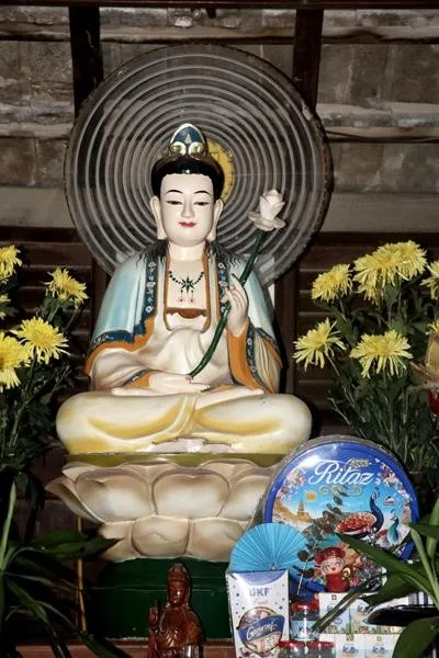 Nha Trang: Chùa Linh Sơn Phước Điền-12