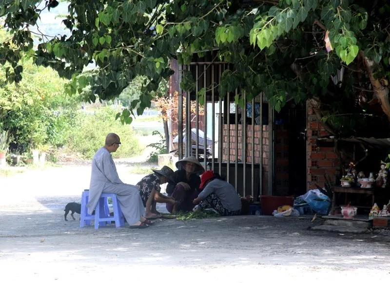Nha Trang: Chùa Linh Sơn Phước Điền-23