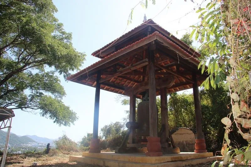 Đại hồng Chung trên Đồi Trại Thuỷ-13