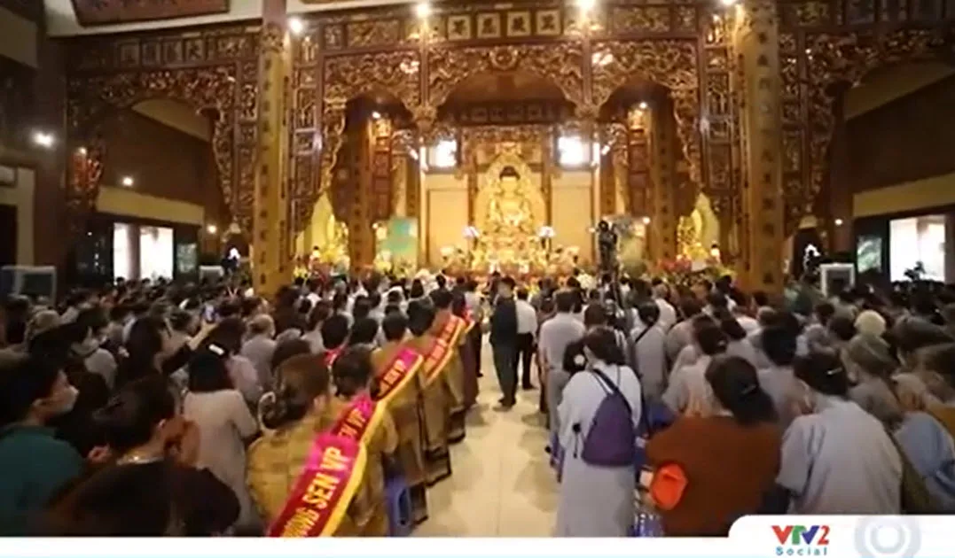 Hà nội : Lễ Phật đản chùa Yên Phú và tọa đàm thiết kế và xây dựng trụ kinh Chuyển Pháp Luân