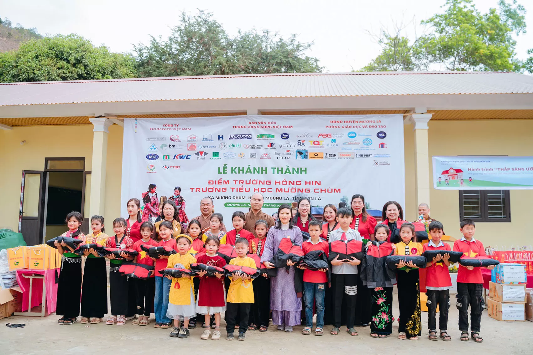 Từ ngày 18 - 20/02/2025, Ban Văn hoá Trung ương GHPGVN tổ chức chương trình "Du xuân chúc tết đồng bào vùng cao tại Sơn La và Lào Cai 2025 và tổ chức lễ Khánh thành điểm trường mầm non Hồng Hin và Mèng Đeng".