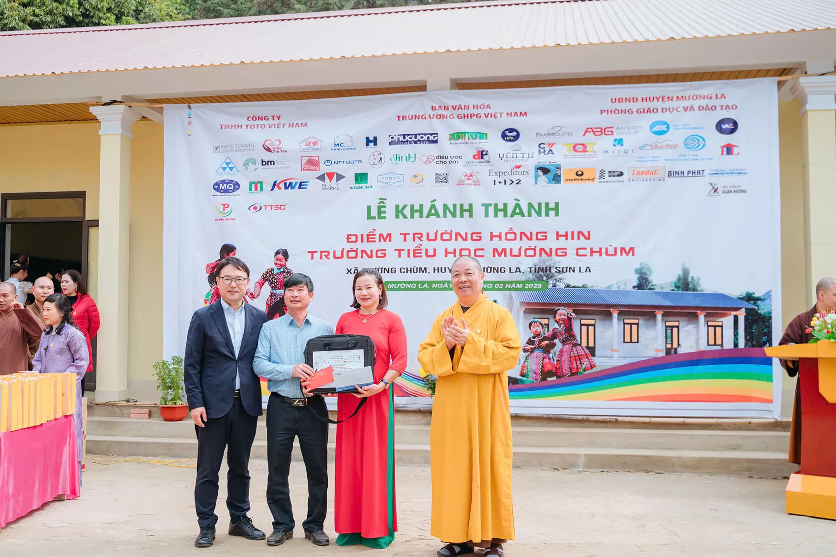 Từ ngày 18 - 20/02/2025, Ban Văn hoá Trung ương GHPGVN tổ chức chương trình "Du xuân chúc tết đồng bào vùng cao tại Sơn La và Lào Cai 2025 và tổ chức lễ Khánh thành điểm trường mầm non Hồng Hin và Mèng Đeng".