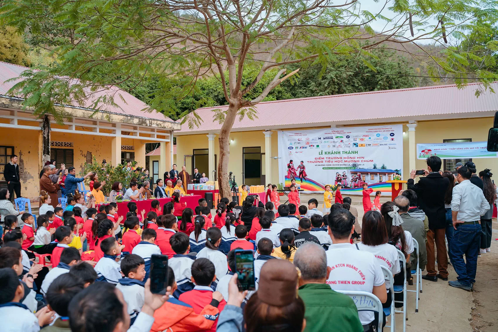 Từ ngày 18 - 20/02/2025, Ban Văn hoá Trung ương GHPGVN tổ chức chương trình "Du xuân chúc tết đồng bào vùng cao tại Sơn La và Lào Cai 2025 và tổ chức lễ Khánh thành điểm trường mầm non Hồng Hin và Mèng Đeng".