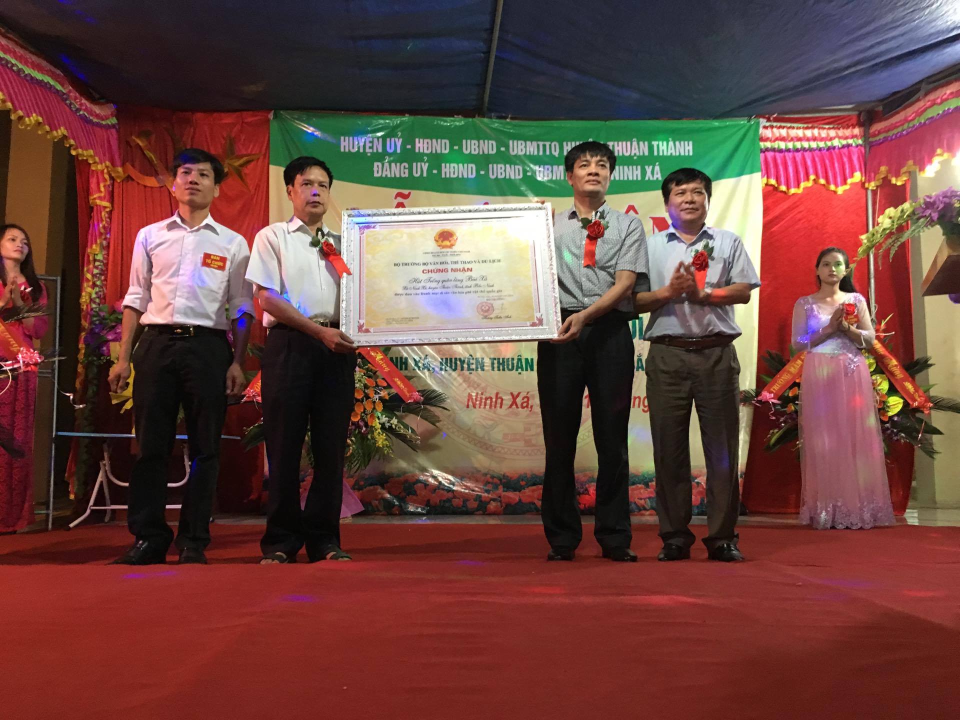 LỄ ĐÓN NHẬN DANH HIỆU DI SẢN VĂN HÓA PHI VẬT THỂ QUỐC GIA “HÁT TRÔNG QUÂN LÀNG BÙI XÁ”