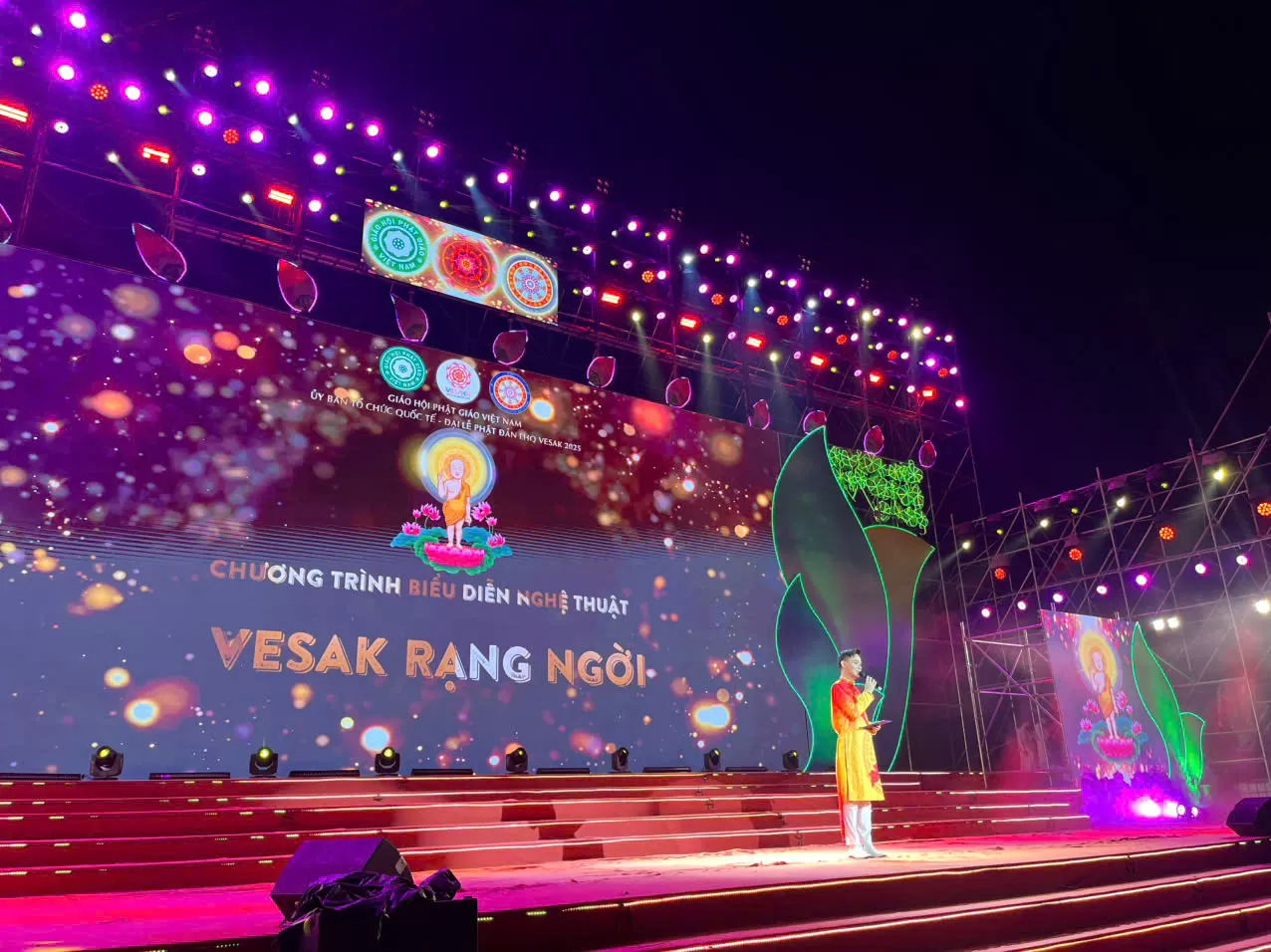Đêm nhạc nghệ thuật Phật giáo “VESAK RẠNG NGỜI” – Tôn vinh văn hóa tâm linh và tinh thần Phật giáo
