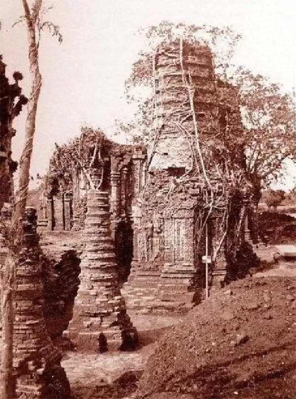 Suy nghĩ về việc phục dựng nghi thức hành trì kinh điển Đại thừa tại di tích Phật viện Đồng Dương theo truyền thống Phật giáo Việt Nam trong xu hướng tảo tồn phi vật thể