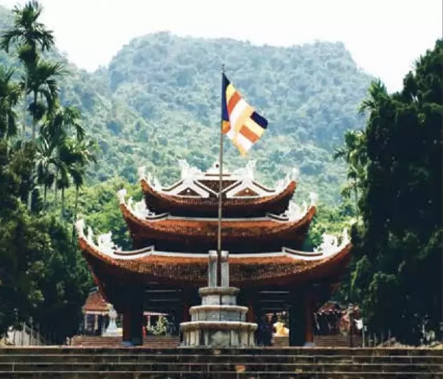 Thơ: Địa linh Hương Sơn