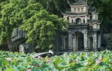 Nhạc: Phổ Hiền tự