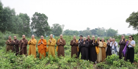 Ban Văn hóa Trung ương nghiên cứu và khảo sát thực tế Di tích Phật viện Đồng Dương