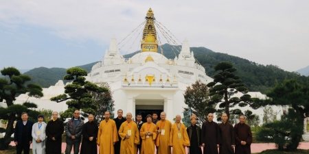 Nhật ký hành trình: Ngày thứ nhất, Ban Văn hoá Trung ương khảo sát Kiến trúc Văn hoá Phật giáo tại tỉnh Vĩnh Phúc và Bắc Giang