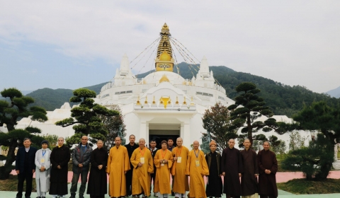 Nhật ký hành trình: Ngày thứ nhất, Ban Văn hoá Trung ương khảo sát Kiến trúc Văn hoá Phật giáo tại tỉnh Vĩnh Phúc và Bắc Giang
