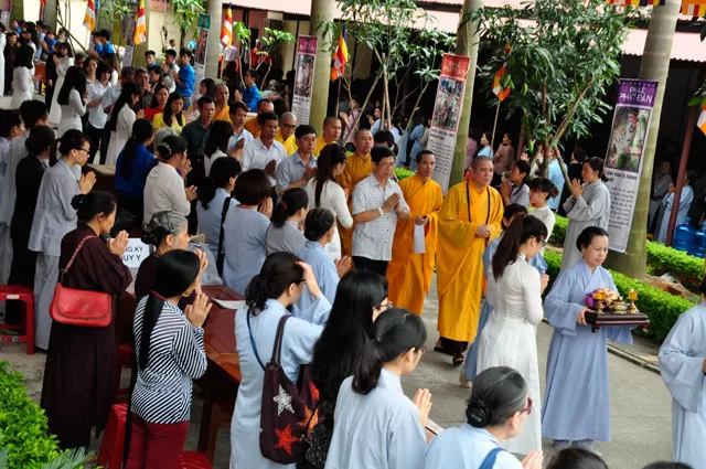 Bắc Ninh: Chùa Diên Quang tổ chức Đại Lễ Phật Đản PL.2560