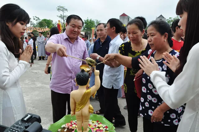 Bắc Ninh: Chùa Diên Quang tổ chức Đại Lễ Phật Đản PL.2560