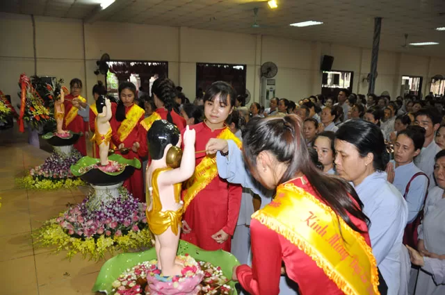 Bắc Ninh: Chùa Diên Quang tổ chức Đại Lễ Phật Đản PL.2560