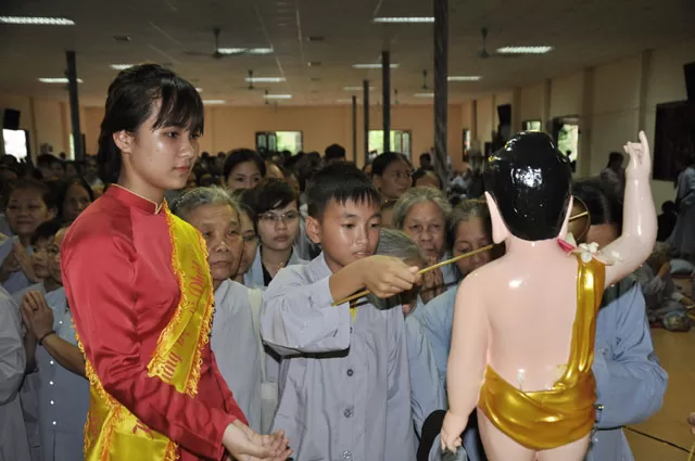 Bắc Ninh: Chùa Diên Quang tổ chức Đại Lễ Phật Đản PL.2560