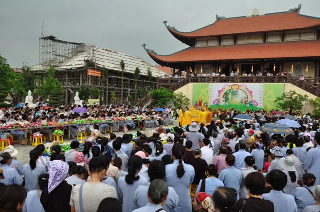 Bắc Ninh: Chùa Diên Quang tổ chức Đại Lễ Phật Đản PL.2560
