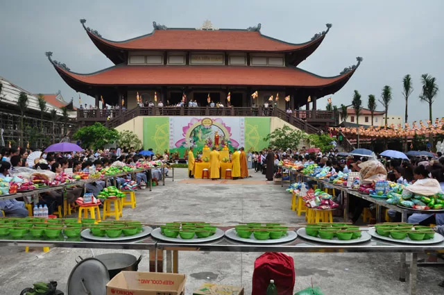 Bắc Ninh: Chùa Diên Quang tổ chức Đại Lễ Phật Đản PL.2560