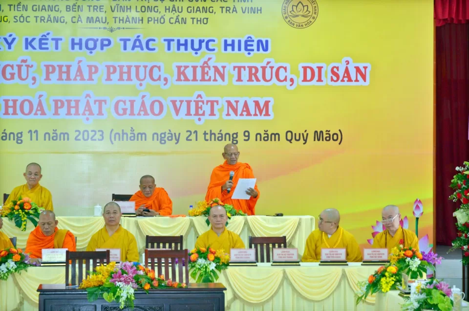 Hòa thượng Đào Như – Phó Chủ tịch Hội đồng Trị sự, Trưởng ban Trị sự GHPGVN TP.Cần Thơ, Viện trưởng Học viện Phật giáo Nam tông Khmer tại TP.Cần Thơ, Đặc trách Hệ pháp Nam Tông Khmer phát biểu