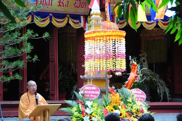 Hải Phòng: Chư tôn đức Tăng chùa Phổ Chiếu kính mừng Phật đản