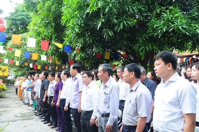 Hải Phòng: Chư tôn đức Tăng chùa Phổ Chiếu kính mừng Phật đản