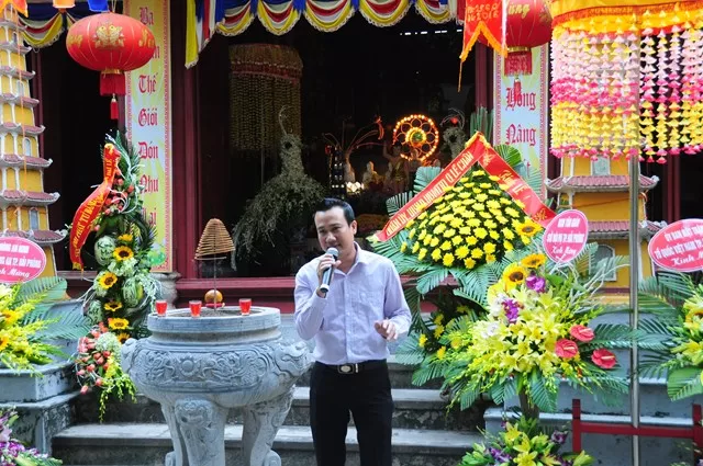 Hải Phòng: Chư tôn đức Tăng chùa Phổ Chiếu kính mừng Phật đản