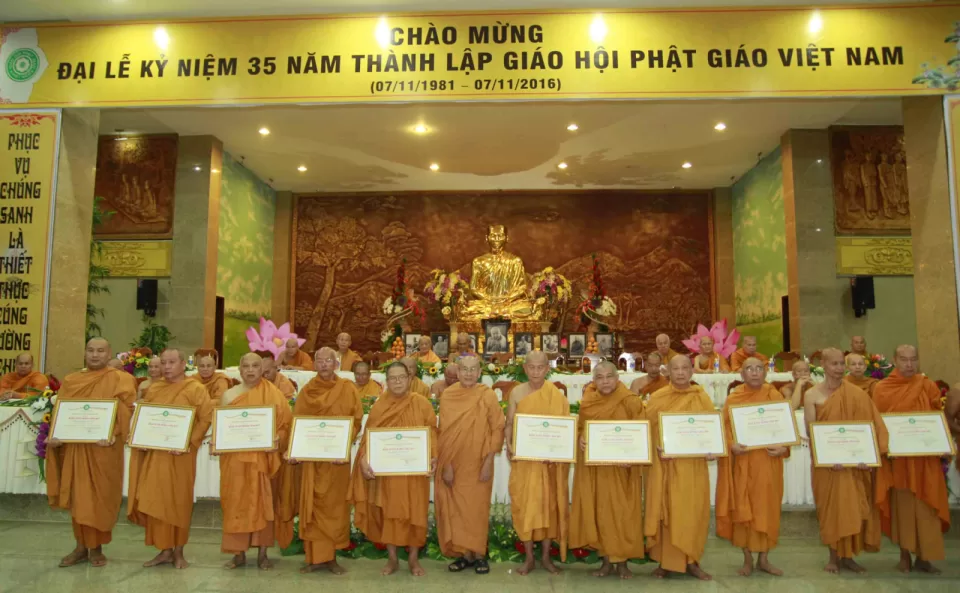 Hệ phái Khất sĩ họp mặt chào mừng 35 năm GHPGVN