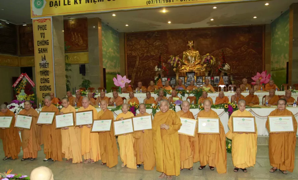 Hệ phái Khất sĩ họp mặt chào mừng 35 năm GHPGVN
