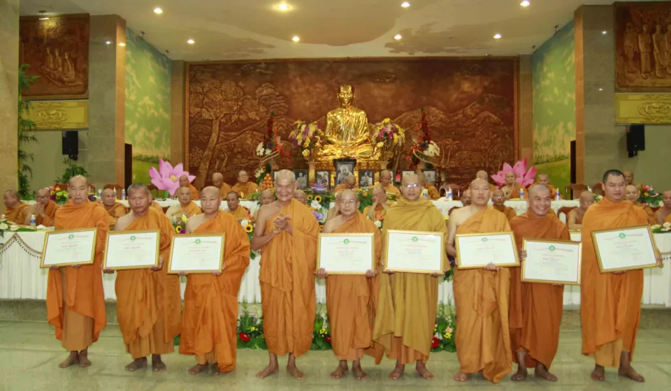 Hệ phái Khất sĩ họp mặt chào mừng 35 năm GHPGVN