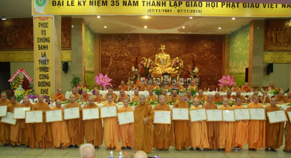 Hệ phái Khất sĩ họp mặt chào mừng 35 năm GHPGVN