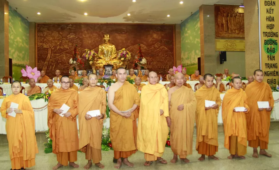 Hệ phái Khất sĩ họp mặt chào mừng 35 năm GHPGVN