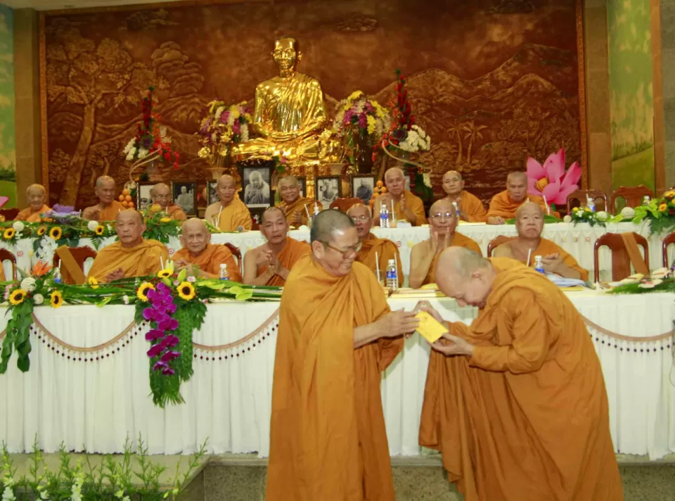 Hệ phái Khất sĩ họp mặt chào mừng 35 năm GHPGVN