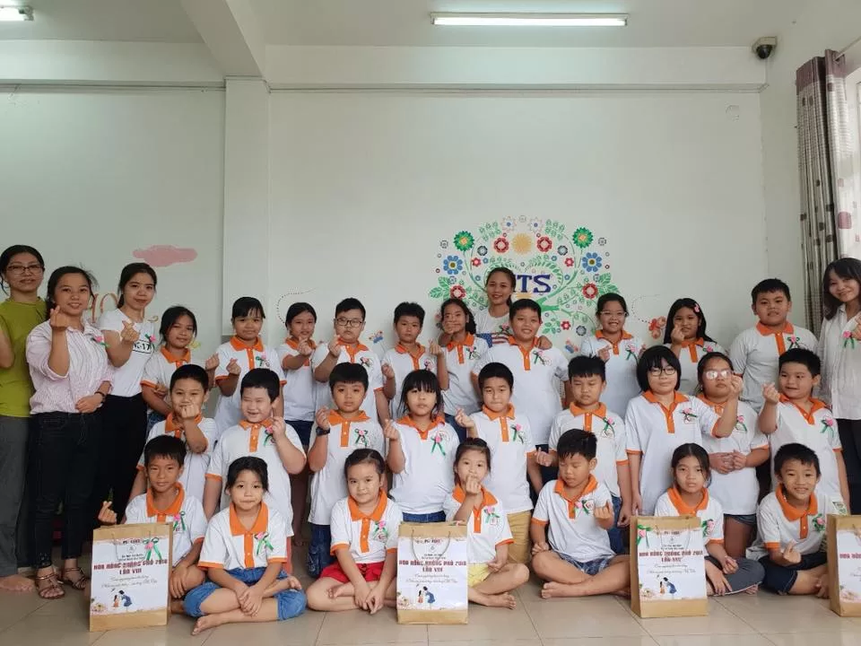 Hoa hồng xuống phố - Mùa Vu lan