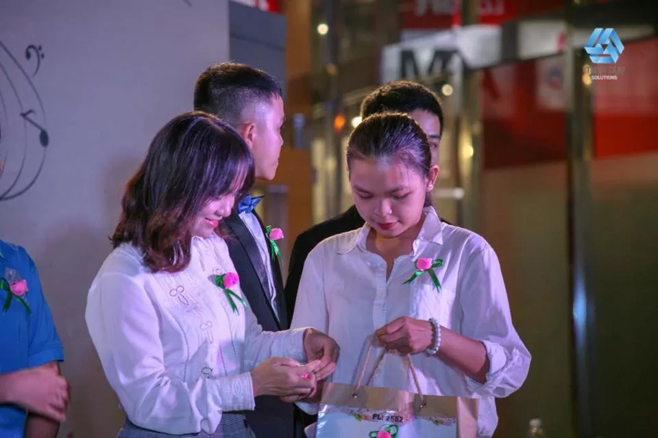 Hoa hồng xuống phố - Mùa Vu lan