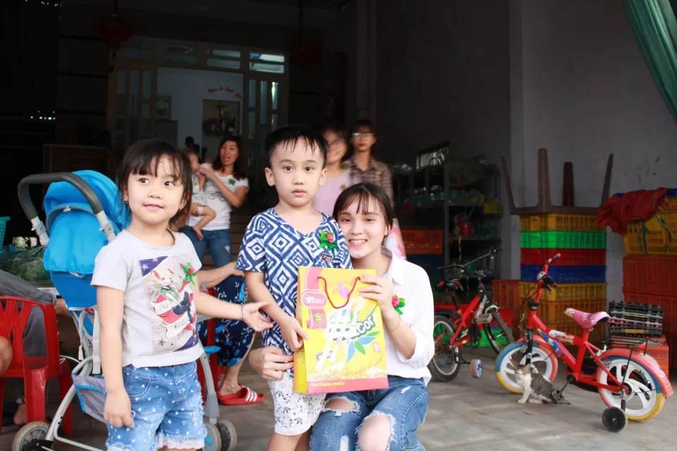 Hoa hồng xuống phố - Mùa Vu lan