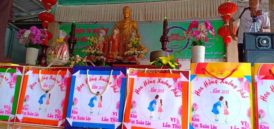Hoa hồng xuống phố - Mùa Vu lan