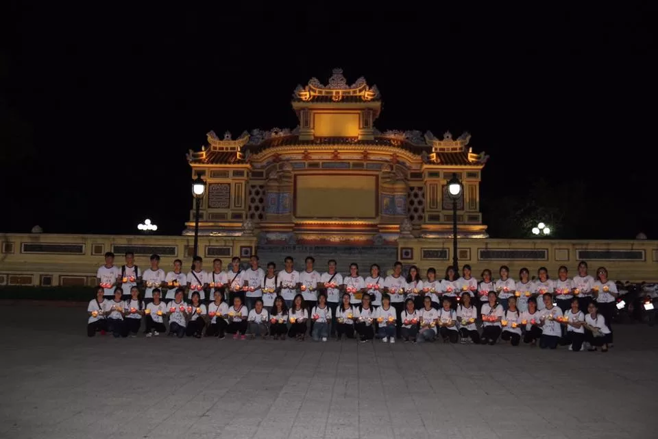 Hoa hồng xuống phố - Mùa Vu lan