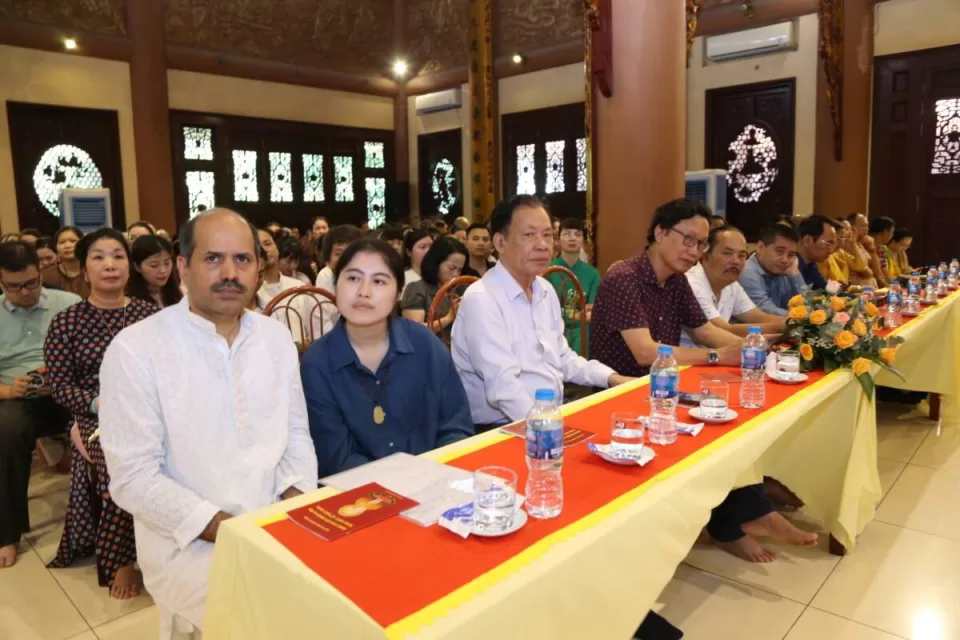 Lễ kỷ niệm ngày Đức Phật thuyết giảng bài pháp đầu tiên: Kinh Chuyển Pháp luân