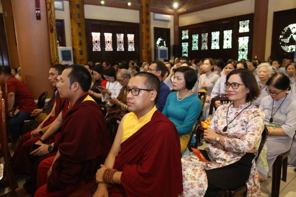 Lễ kỷ niệm ngày Đức Phật thuyết giảng bài pháp đầu tiên: Kinh Chuyển Pháp luân