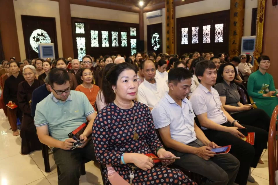 Lễ kỷ niệm ngày Đức Phật thuyết giảng bài pháp đầu tiên: Kinh Chuyển Pháp luân