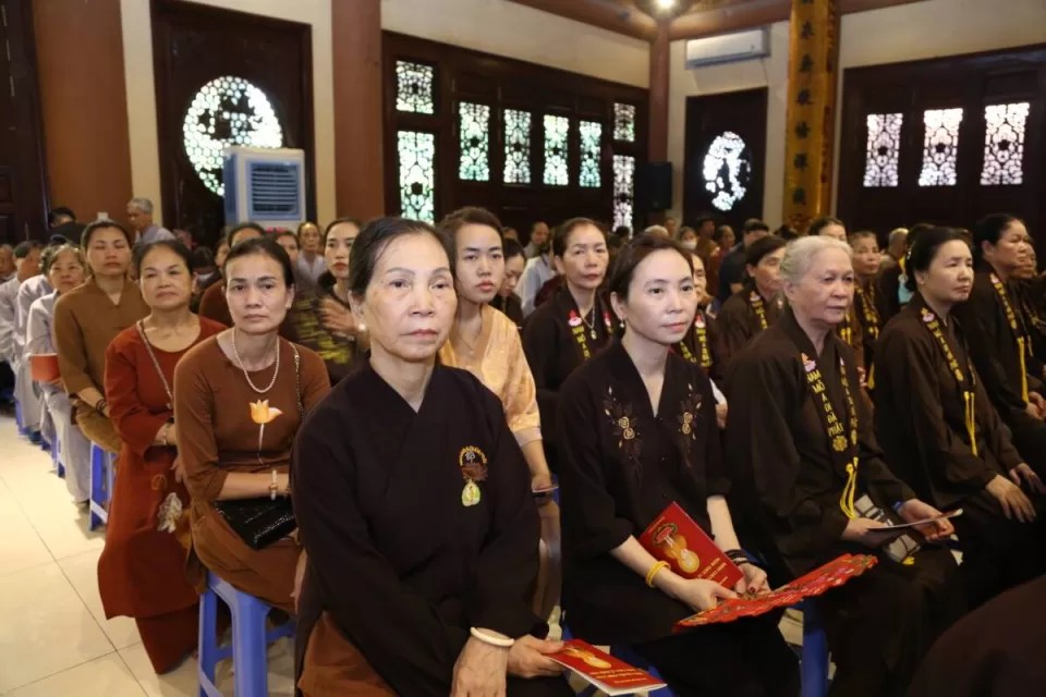 Lễ kỷ niệm ngày Đức Phật thuyết giảng bài pháp đầu tiên: Kinh Chuyển Pháp luân