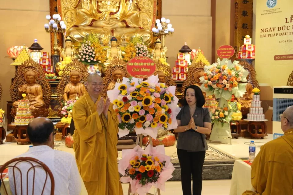 Lễ kỷ niệm ngày Đức Phật thuyết giảng bài pháp đầu tiên: Kinh Chuyển Pháp luân