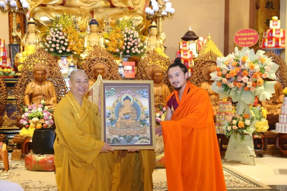 Lễ kỷ niệm ngày Đức Phật thuyết giảng bài pháp đầu tiên: Kinh Chuyển Pháp luân