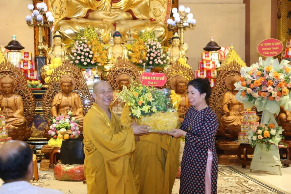 Lễ kỷ niệm ngày Đức Phật thuyết giảng bài pháp đầu tiên: Kinh Chuyển Pháp luân