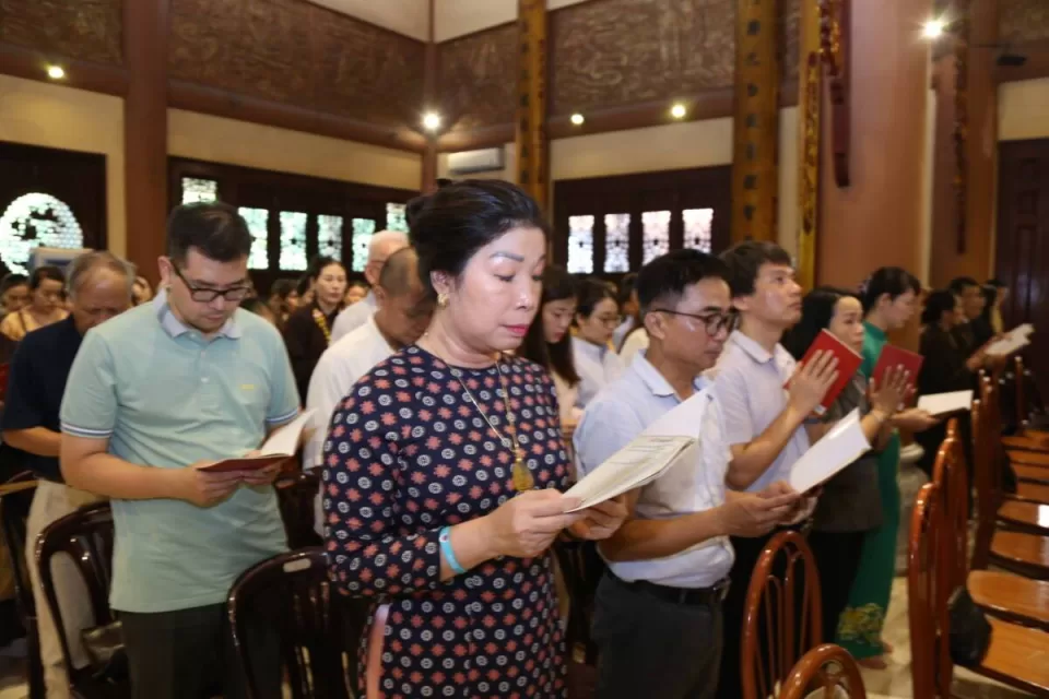 Lễ kỷ niệm ngày Đức Phật thuyết giảng bài pháp đầu tiên: Kinh Chuyển Pháp luân