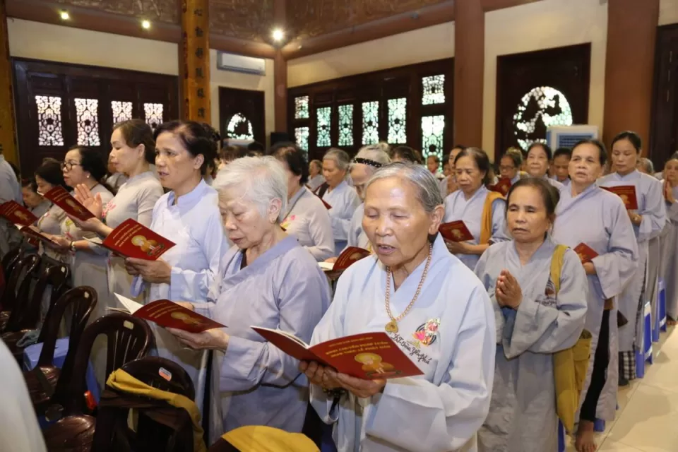 Lễ kỷ niệm ngày Đức Phật thuyết giảng bài pháp đầu tiên: Kinh Chuyển Pháp luân