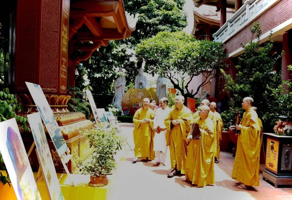 Lễ kỷ niệm ngày Đức Phật thuyết giảng bài pháp đầu tiên: Kinh Chuyển Pháp luân