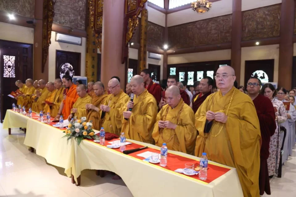 Lễ kỷ niệm ngày Đức Phật thuyết giảng bài pháp đầu tiên: Kinh Chuyển Pháp luân