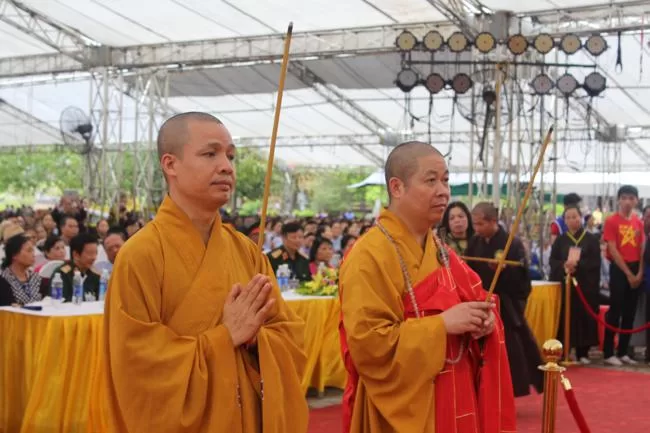 Ninh Bình: Khai mạc Đại lễ cầu siêu và tế lễ Tổ tiên tại chùa Bái Đính