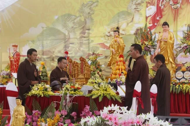 Ninh Bình: Khai mạc Đại lễ cầu siêu và tế lễ Tổ tiên tại chùa Bái Đính