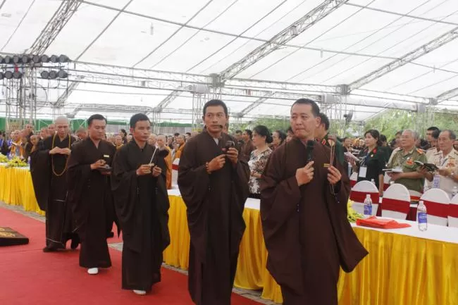 Ninh Bình: Khai mạc Đại lễ cầu siêu và tế lễ Tổ tiên tại chùa Bái Đính